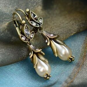 Marquis Vintage Gold Pearl Drop Earrings